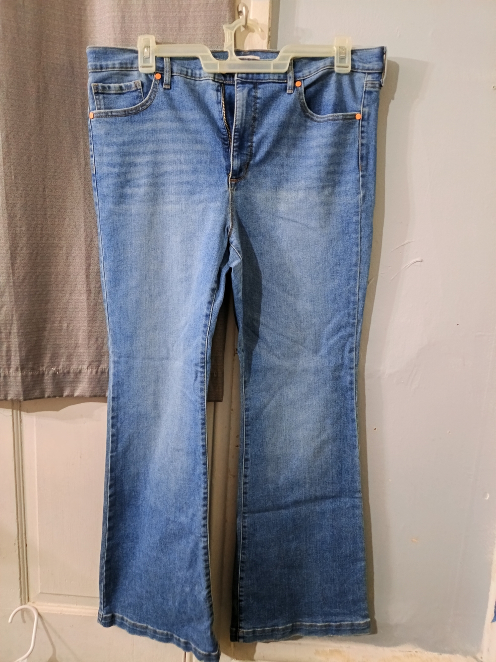 sofia by sofia vergara Light Blue Flare Jeans